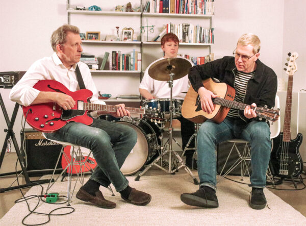 Laptop Singers & Chris Cron Uncorked a Pop Paradox in ‘Drinking to Get Sober’